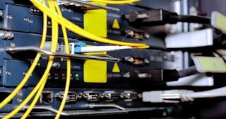 Заказать монтаж сетей в Новом Уренгое. Обслуживание ПК, ремонт от 312 руб